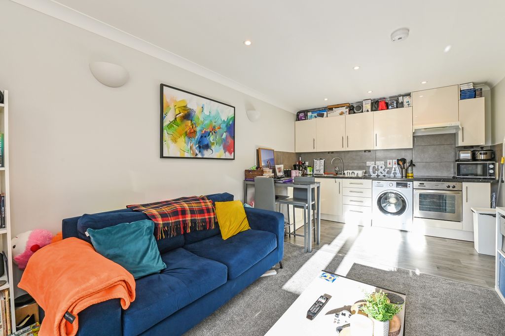 Property photo 2 of 7