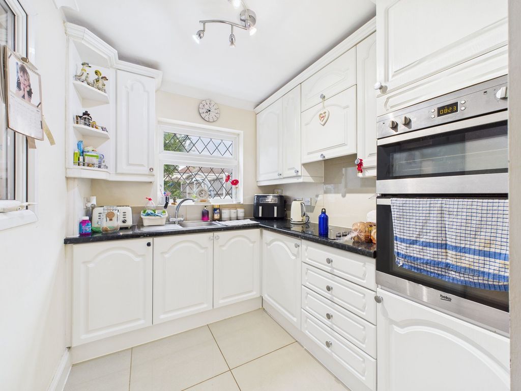 Property photo 3 of 13