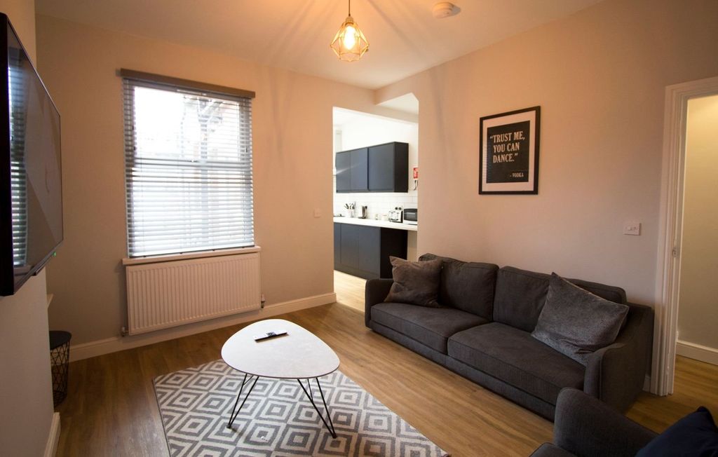 Property photo 2 of 8 Picture No. 08