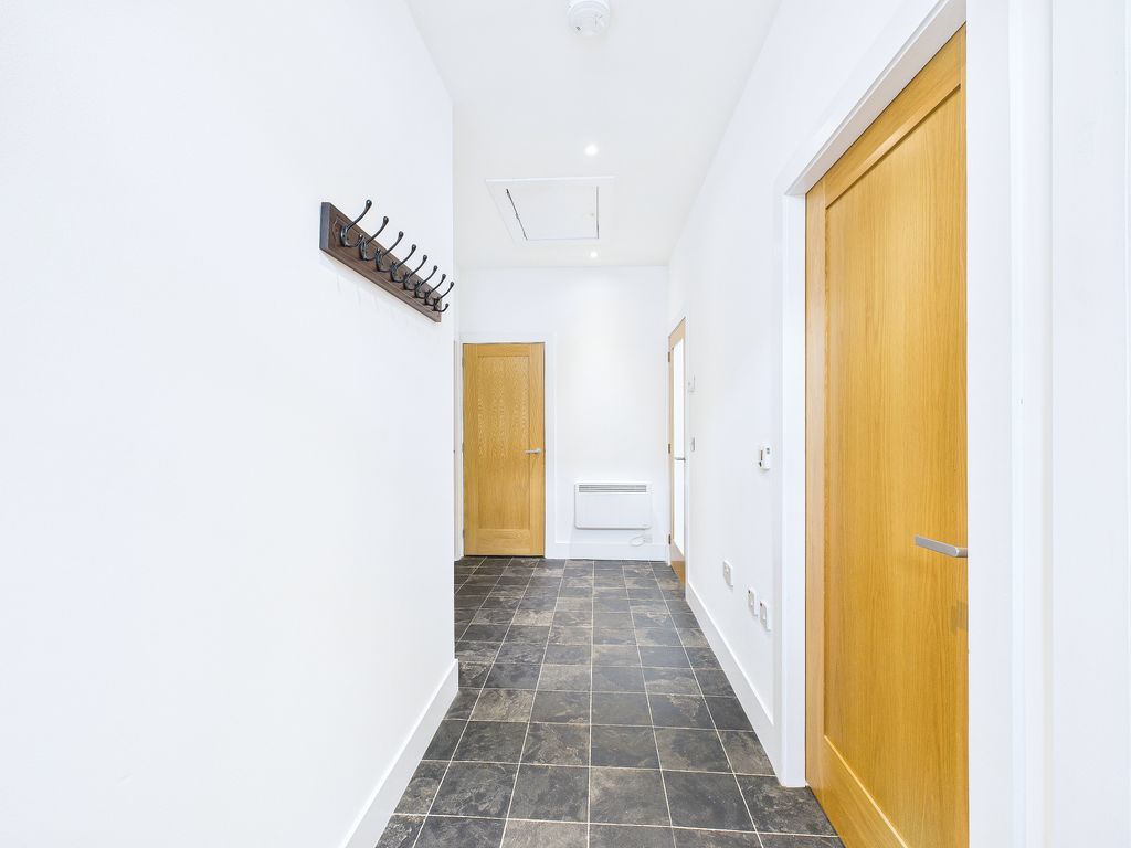 Property photo 2 of 26