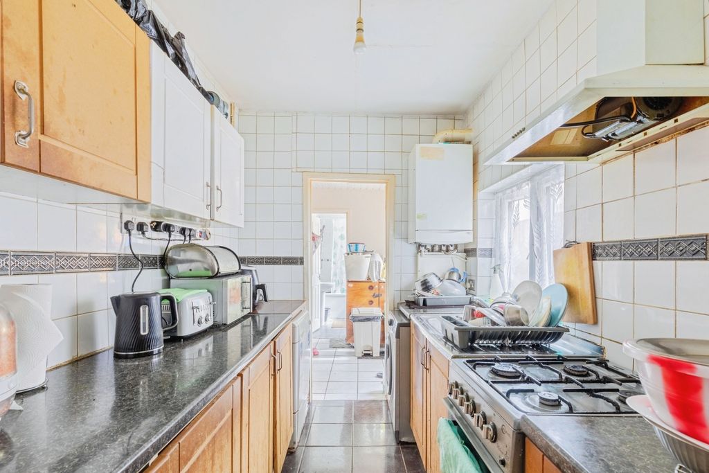Property photo 2 of 20 Pbox-Img.Jpg