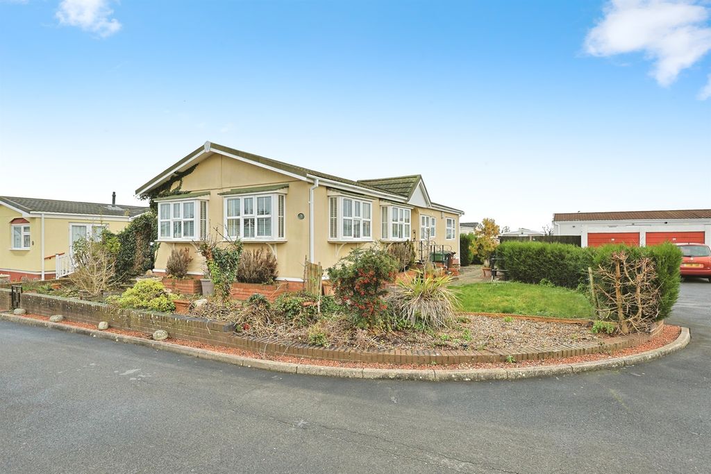 Property photo 1 of 21