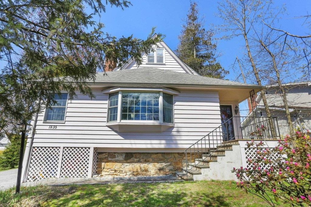 Property photo 1 of 4