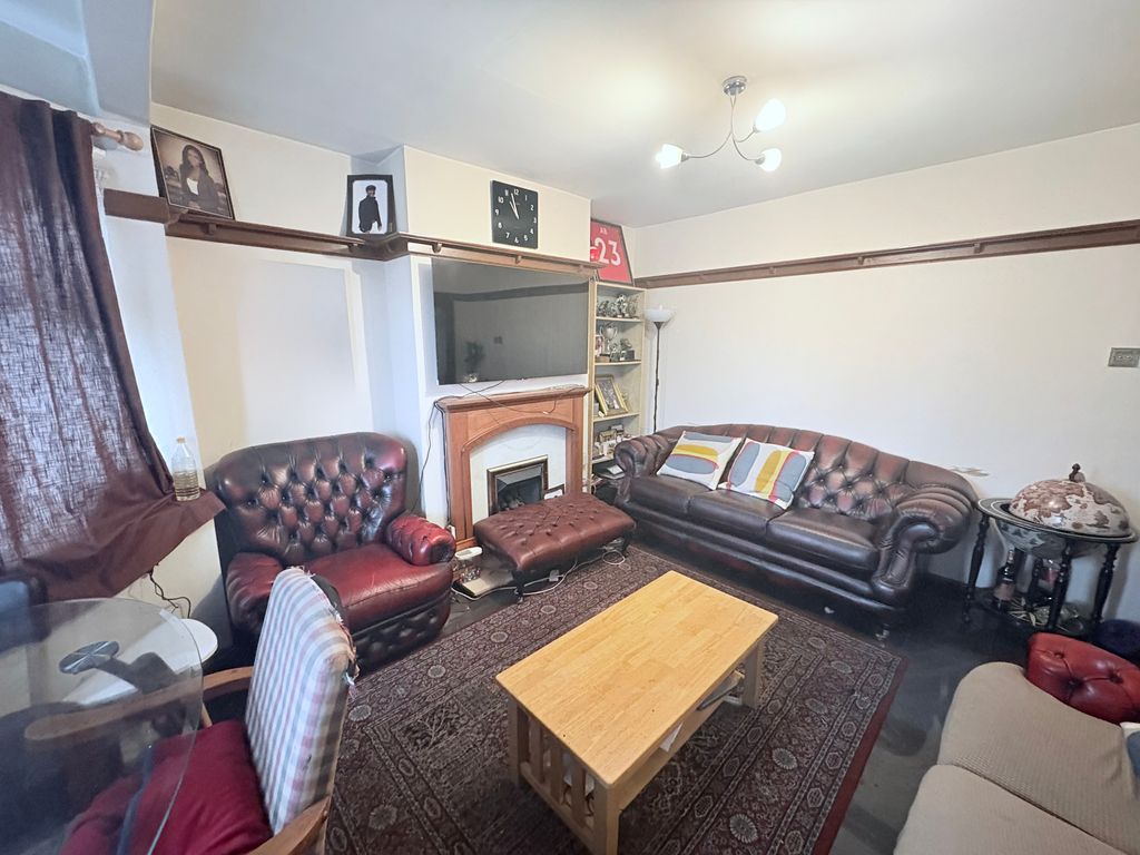 Property photo 2 of 23 Img_4112