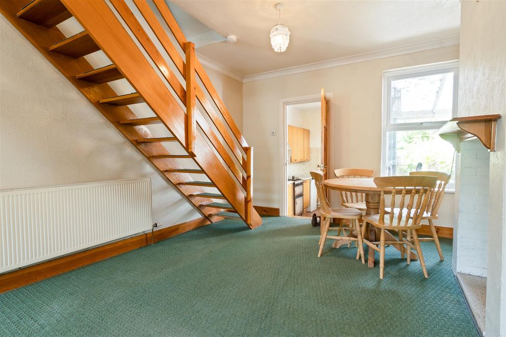 Property photo 3 of 13 Dining Room.Jpg