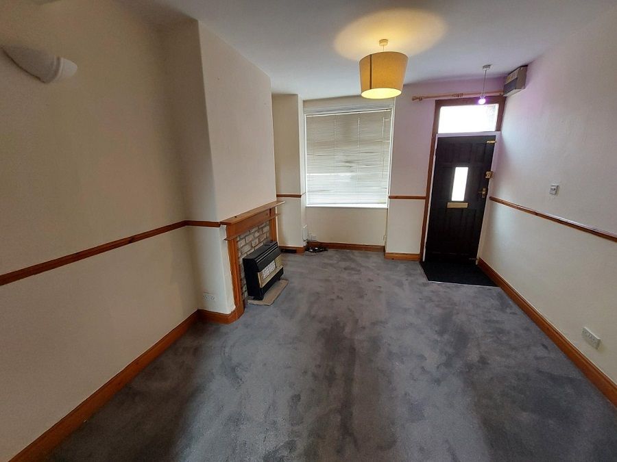 Property photo 3 of 10 Living Area