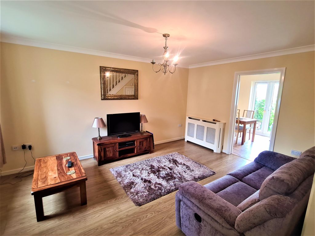 Property photo 2 of 11 Bedroom