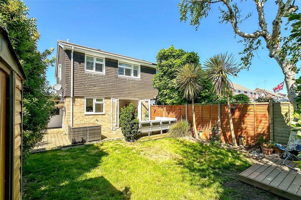 Property photo 2 of 20 Picture No. 19