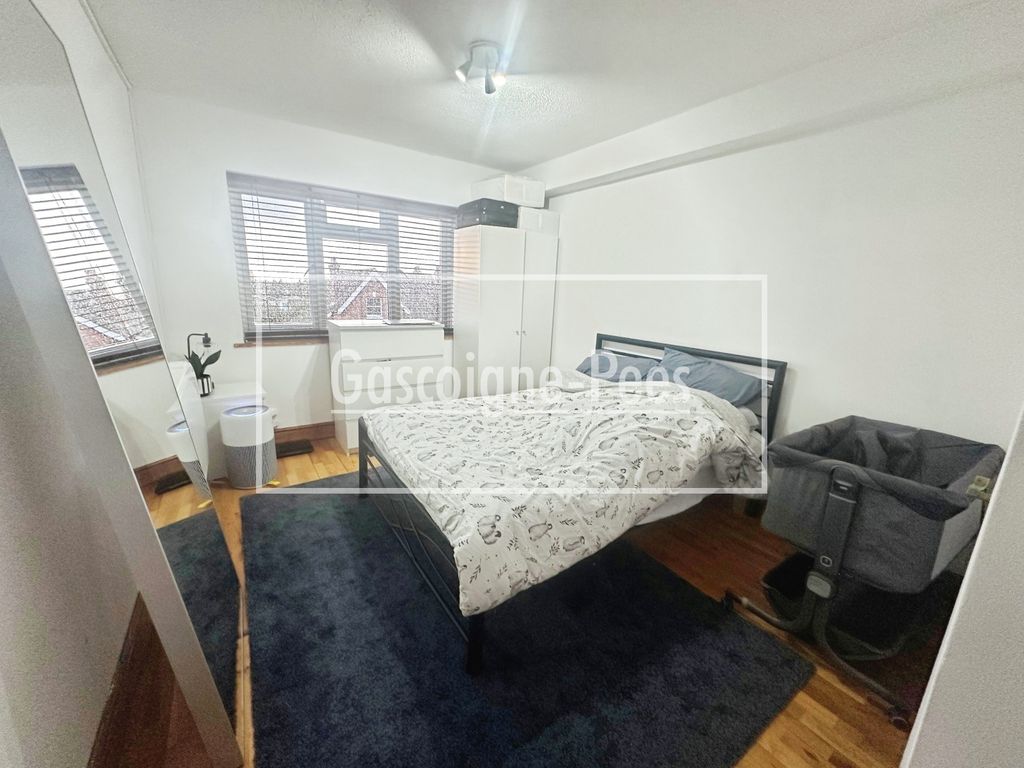 Property photo 3 of 11