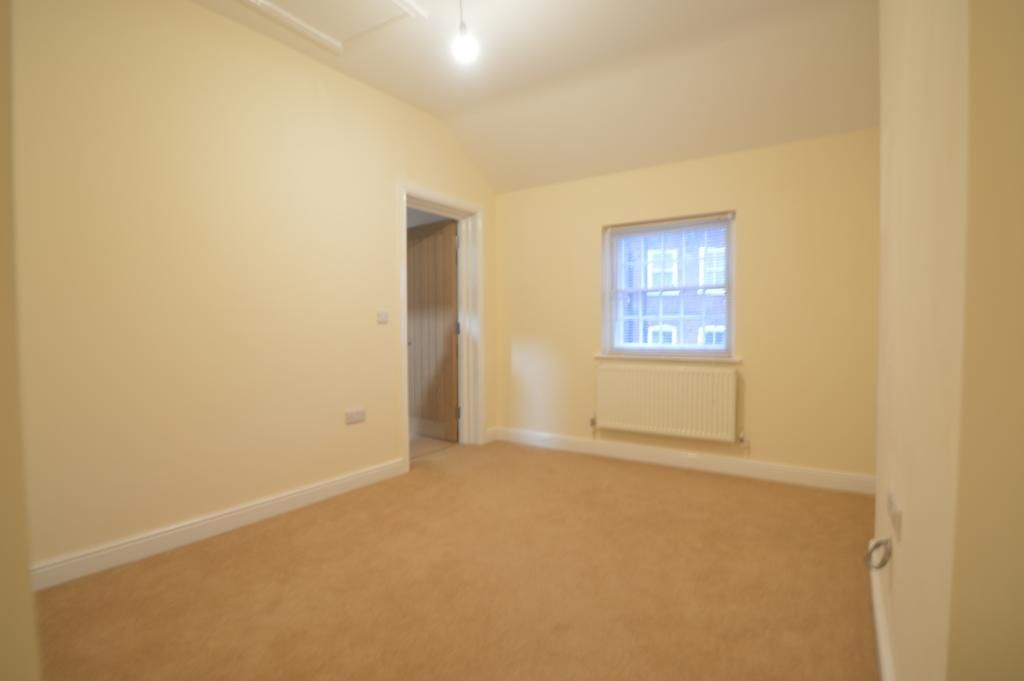 Property photo 3 of 7 Photo 2
