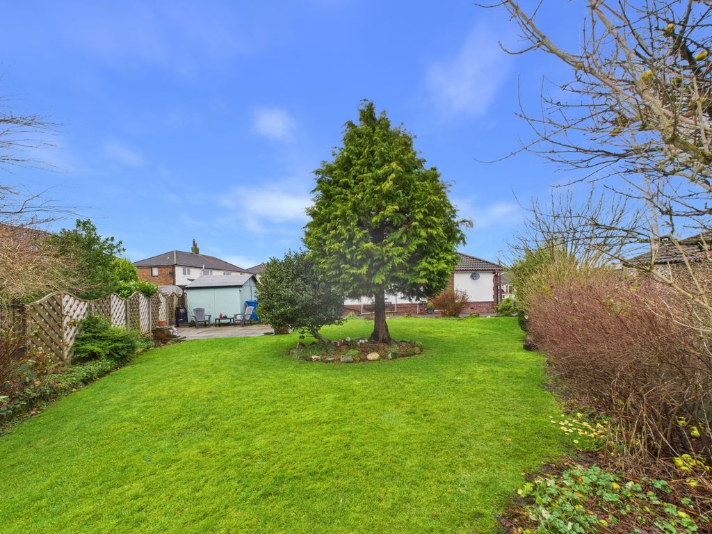 Property photo 3 of 19 Cam02093G0-Pr0071-Still024