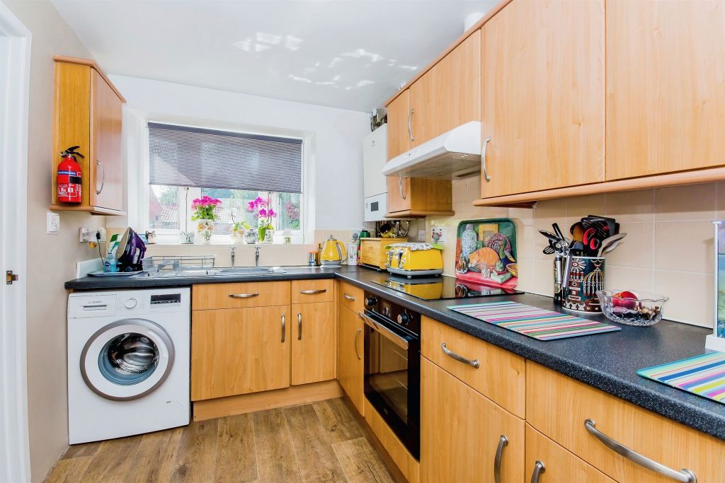 Property photo 2 of 16