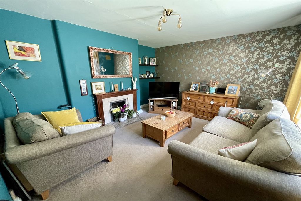 Property photo 2 of 15 Living Room