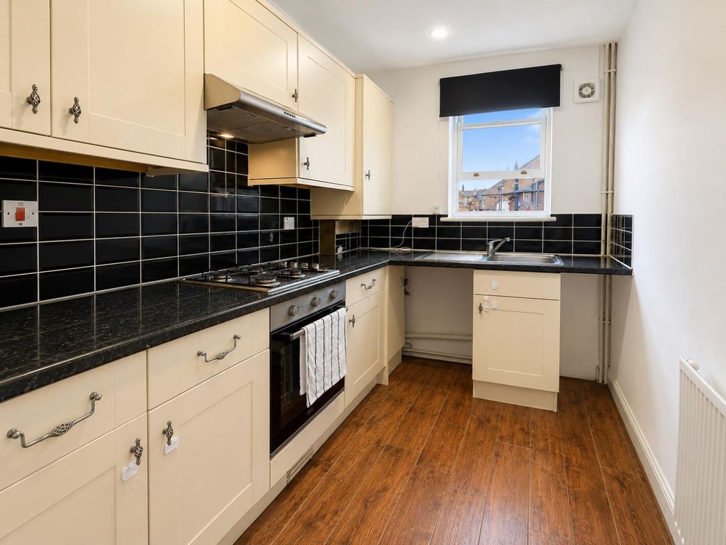 Property photo 2 of 11 Kitchen.Png