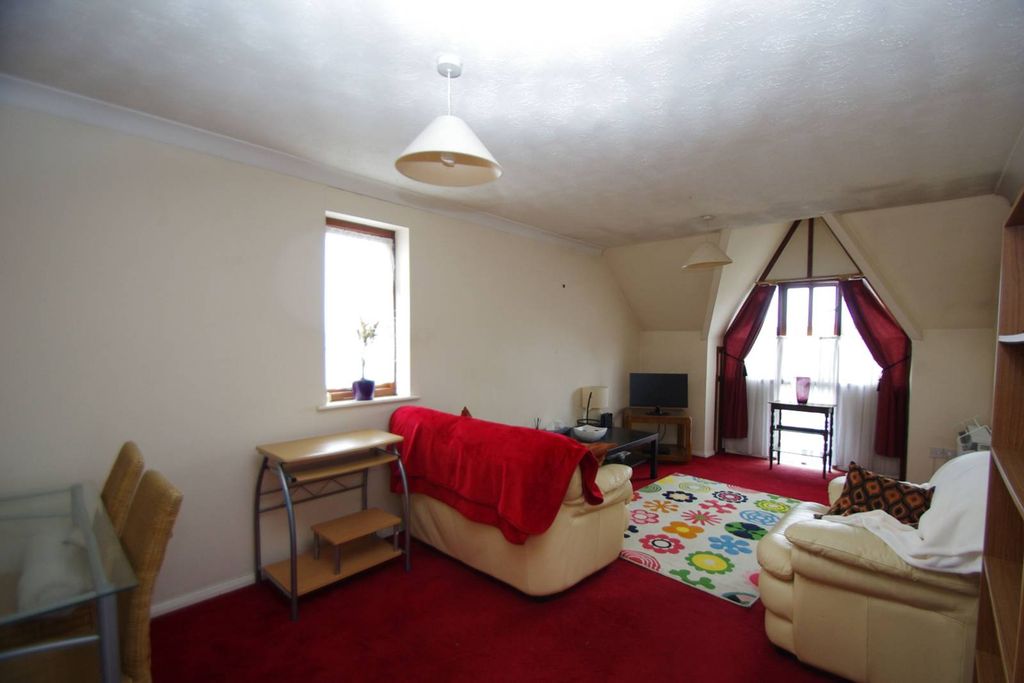 Property photo 3 of 5