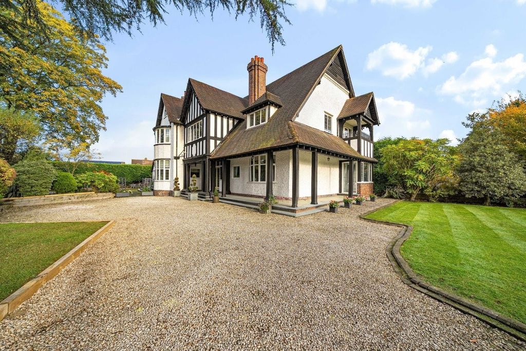 Property photo 2 of 24 Picture No. 28