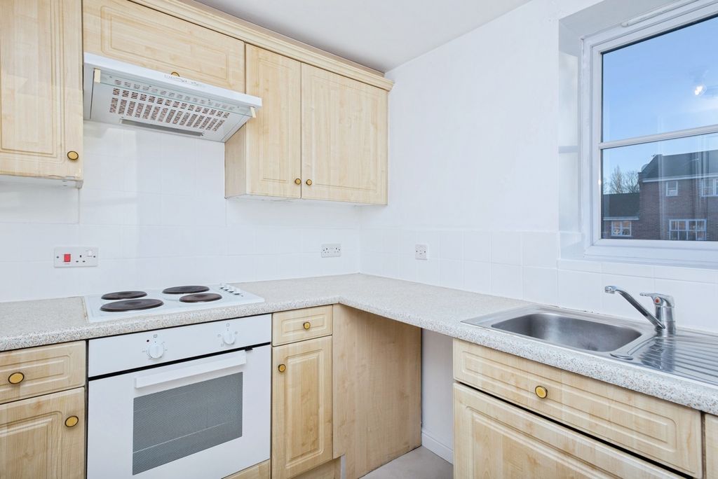 Property photo 3 of 17 Pbox-Img.Jpg