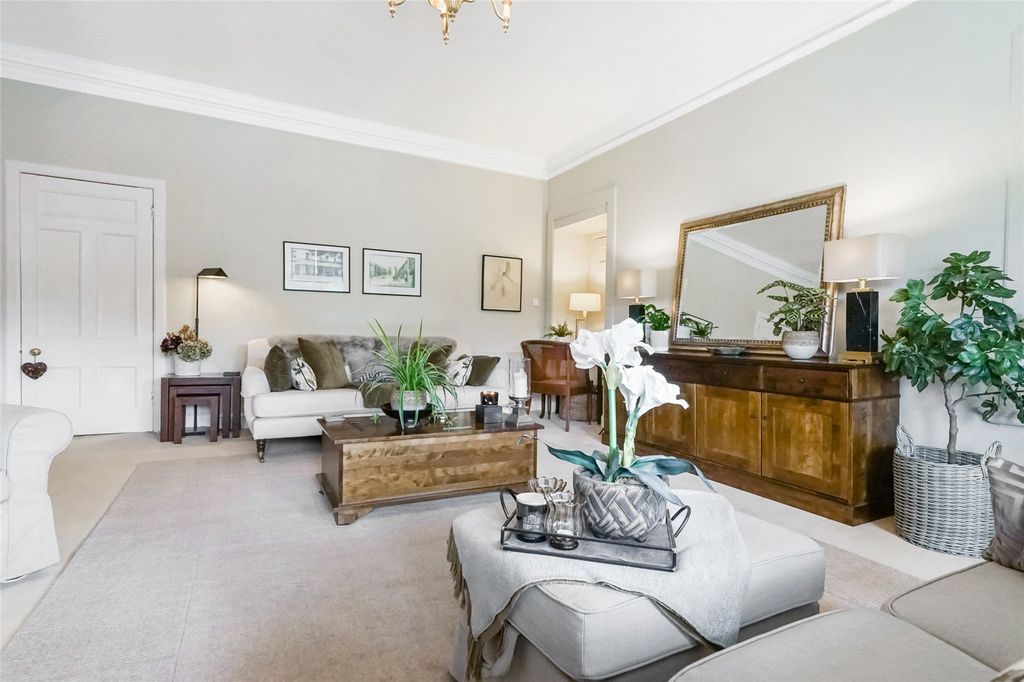 Additional image 9 of 2 bed flat for saleBatterflatts Gardens, Stirling, Stirlingshire FK7