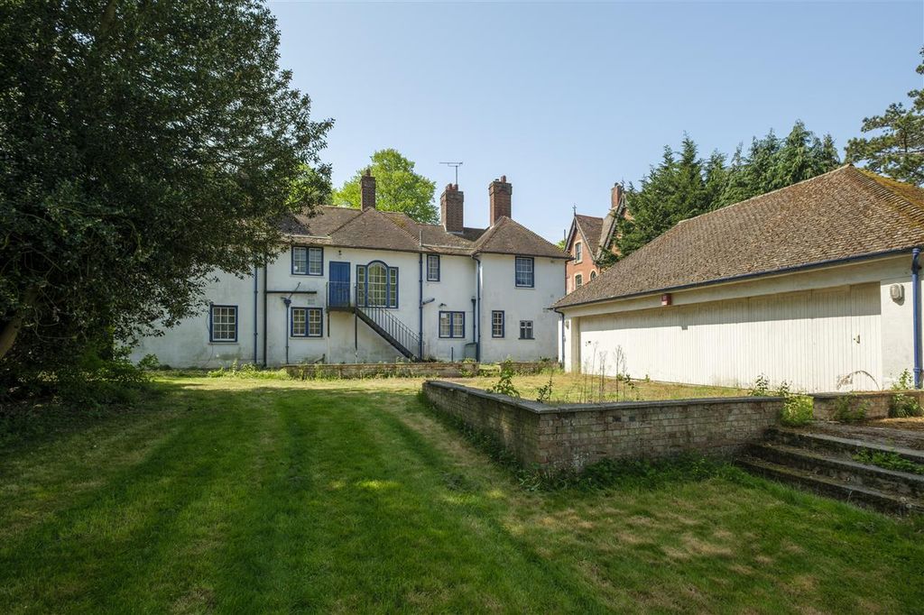 Property photo 3 of 26
