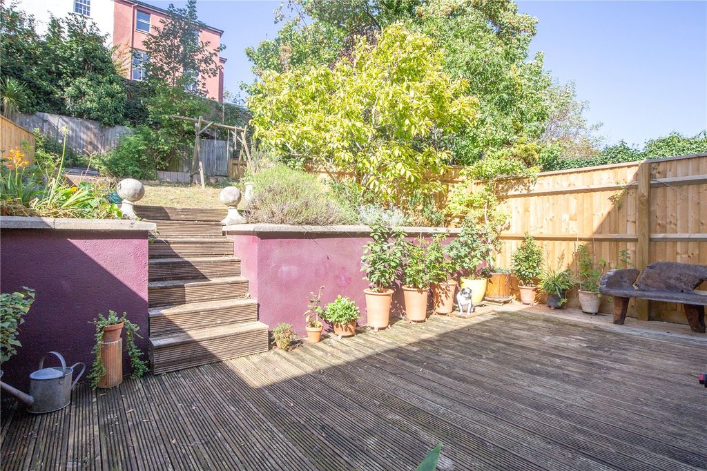 Property photo 3 of 22 Picture No. 51