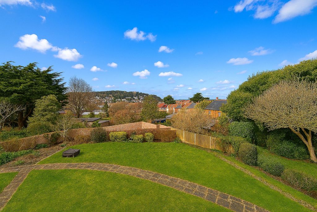 Property photo 3 of 11 3 - Picture No. 11