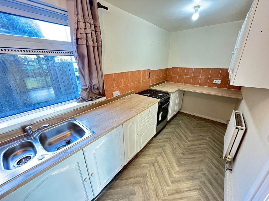 Property photo 3 of 7 4577632