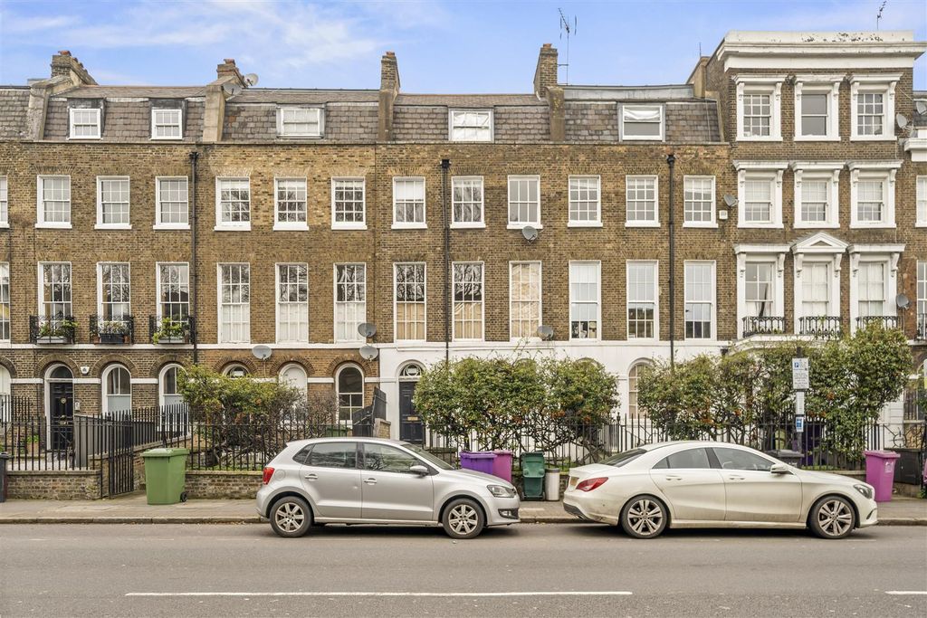 Property photo 1 of 15 Hackney Road