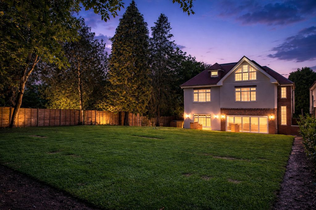 Property photo 1 of 22