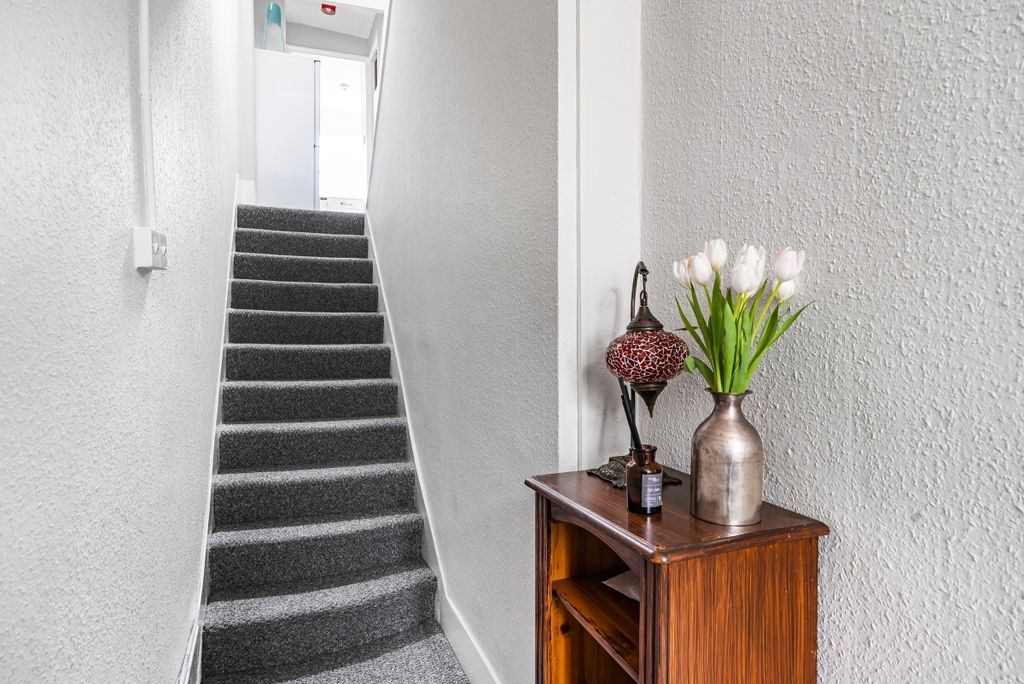Property photo 3 of 7 1084802 (5)