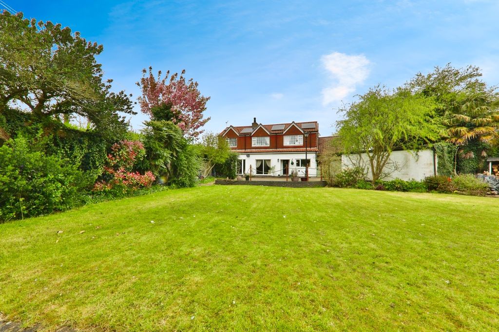 Property photo 3 of 16 2789605