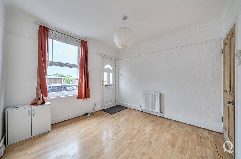 Property photo 2 of 23 2B41Ccce-8Fe3-414...