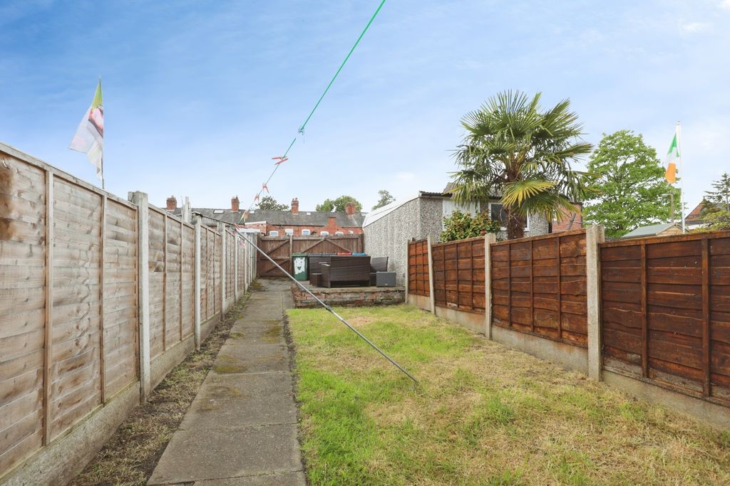 Property photo 2 of 16 Pbox-Img.Jpg