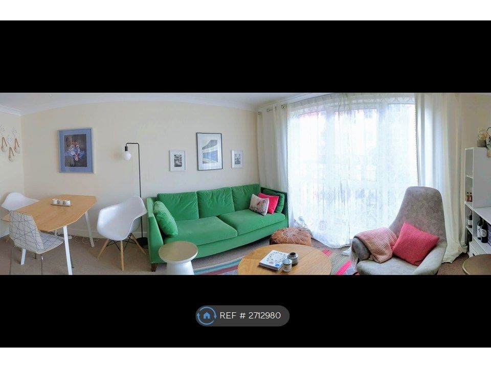 Property photo 1 of 10 Living/ Dining Room