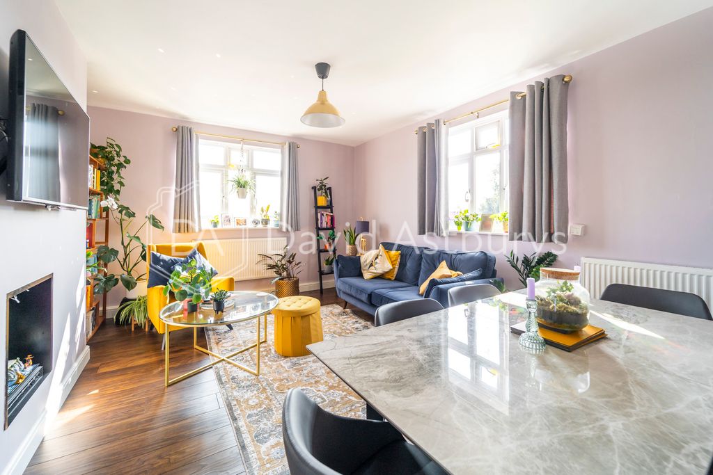 Property photo 1 of 10 Ndb06763-Edit