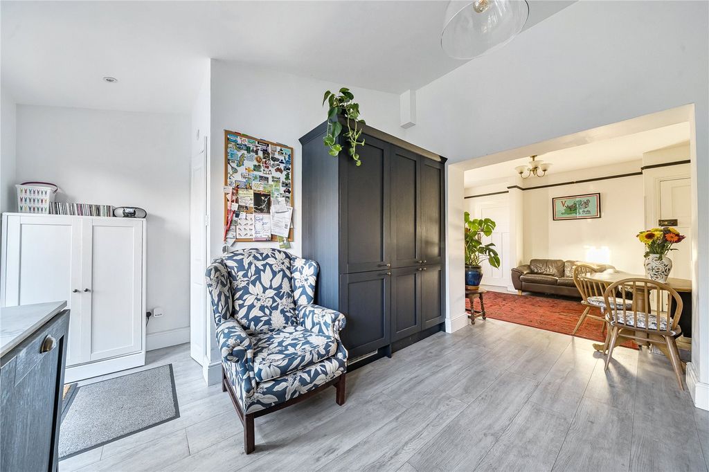 Property photo 3 of 21 Picture No. 09