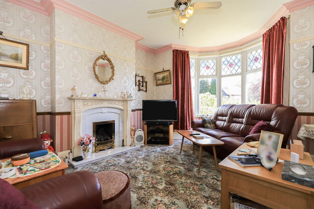Property photo 3 of 17