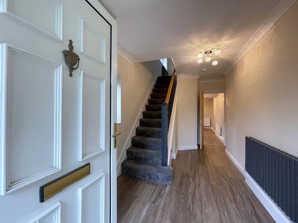Property photo 2 of 43