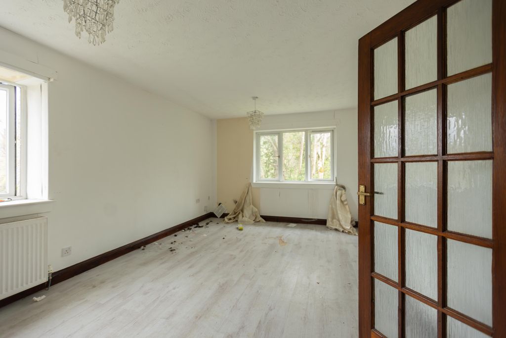 Property photo 3 of 26