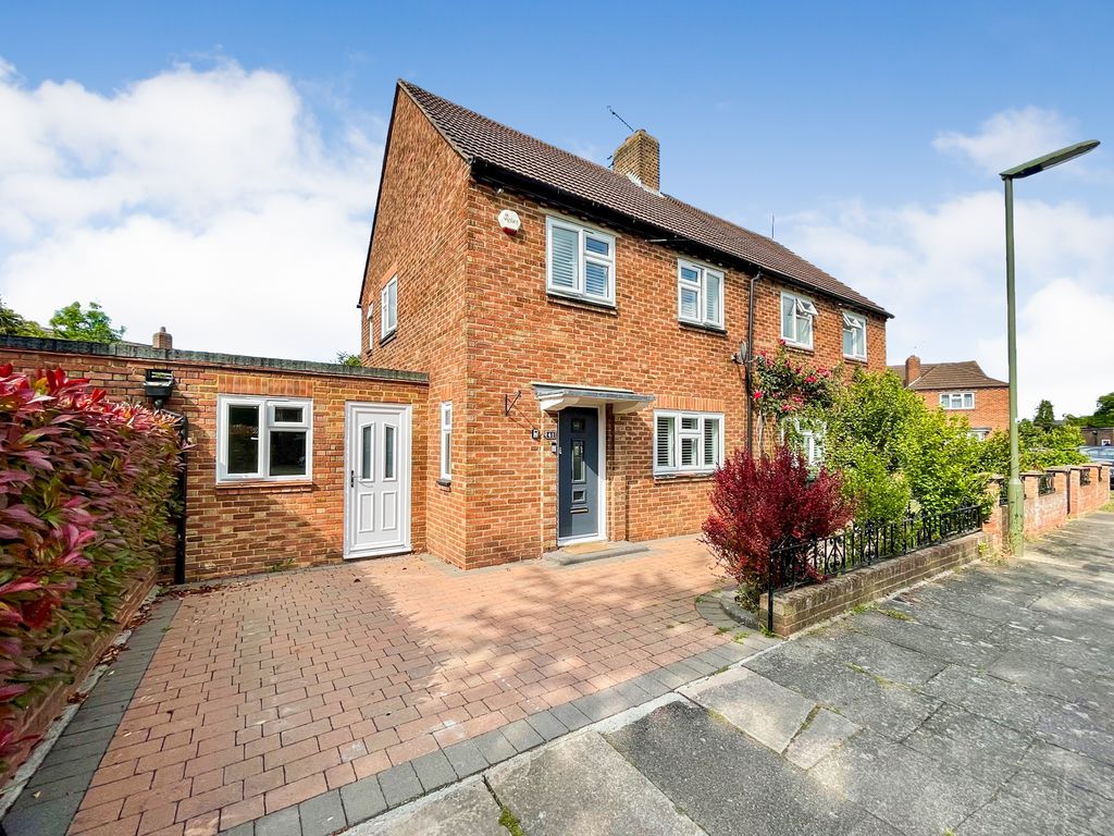 Property photo 1 of 17