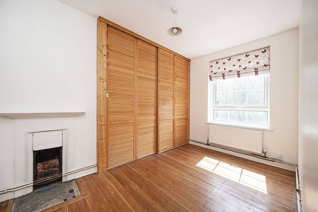 Property photo 3 of 7