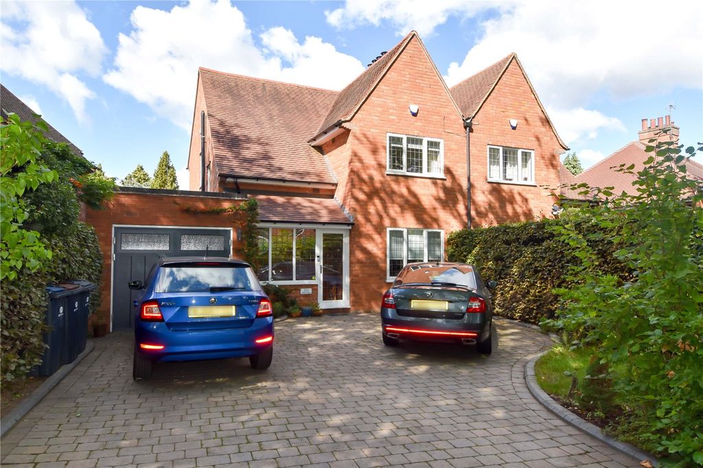 Property photo 1 of 16 Picture No. 18