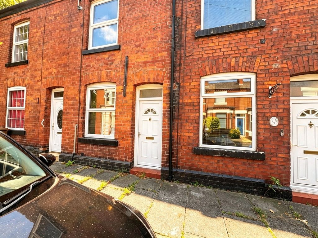 Property photo 1 of 12
