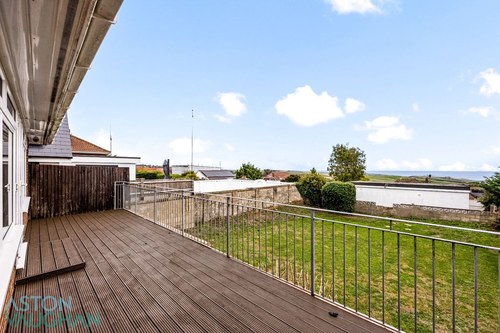 Property photo 3 of 14 5599672