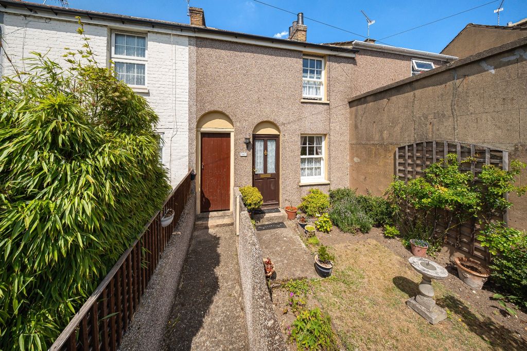 Property photo 1 of 18 4303601