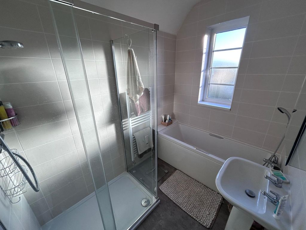 Additional image 18 of 3 bed detached house to rentLongcroft Park, Beverley, East Yorkshire HU17