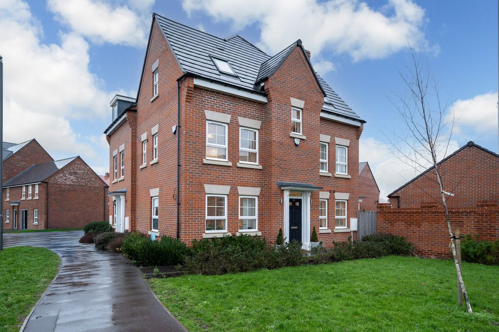 Property photo 1 of 21 52-Armstrongs-Fields-