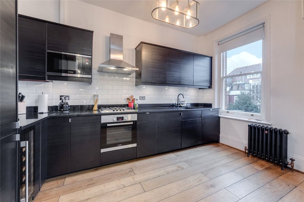 Property photo 3 of 13 Kitchen