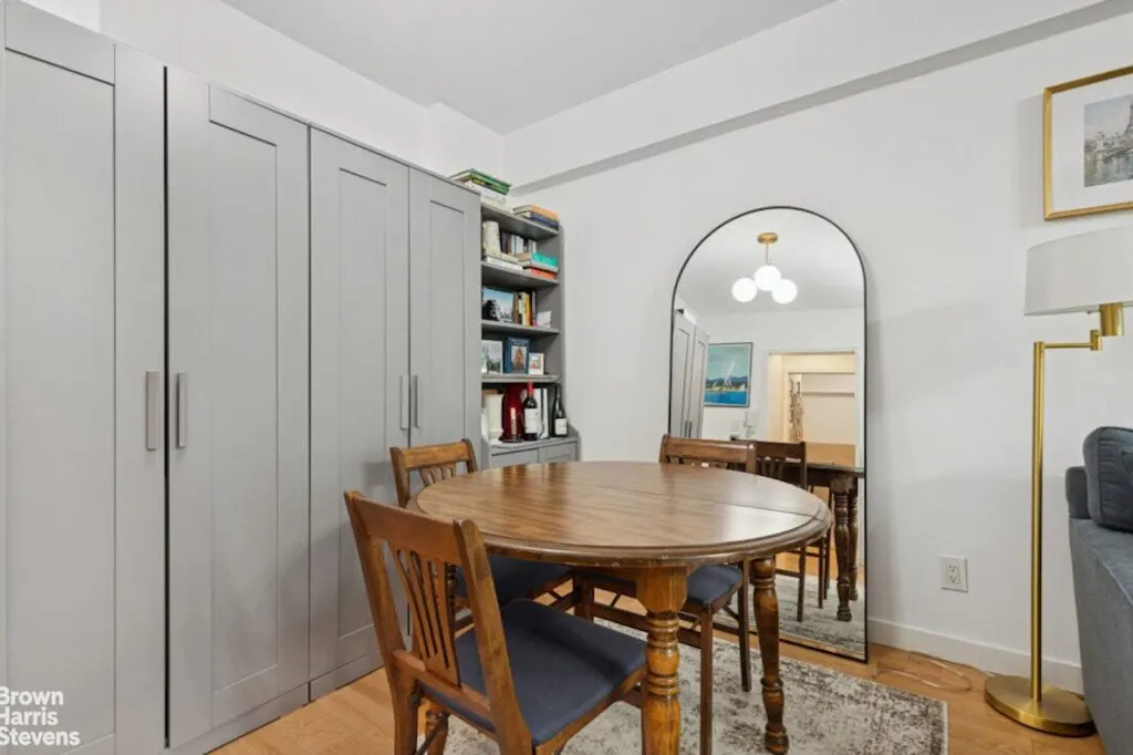 Property photo 3 of 8 <Alttext/>