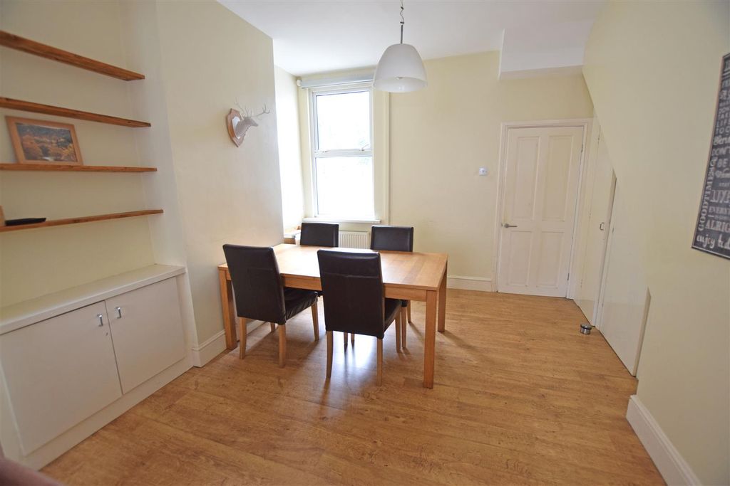 Property photo 3 of 14 Dining Room.Jpg