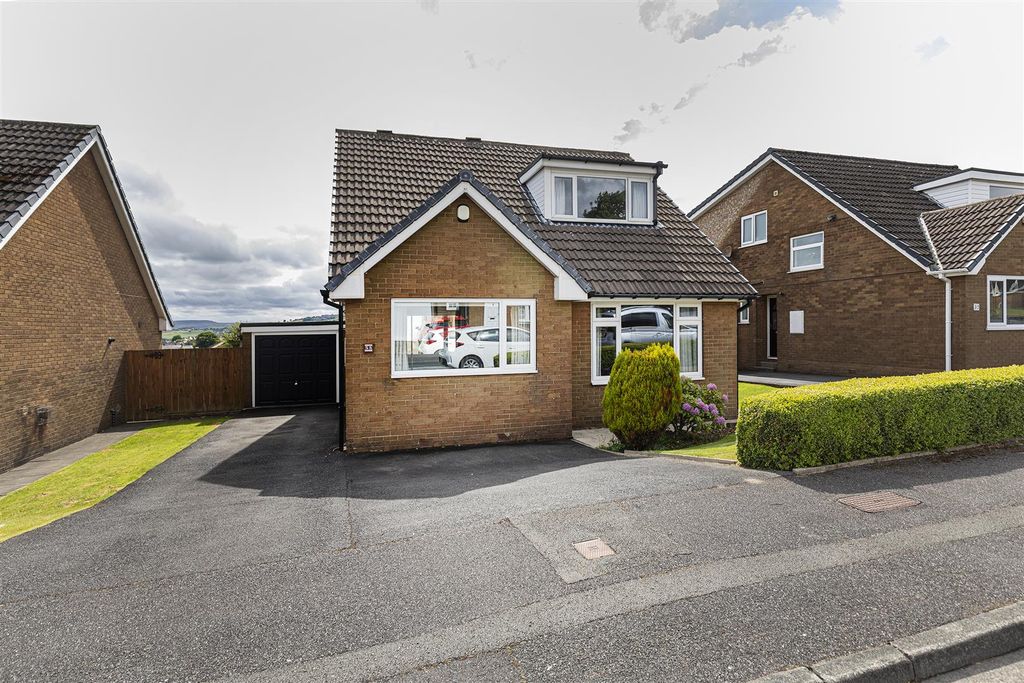 Property photo 1 of 38